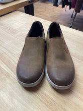 Load image into Gallery viewer, 42 Dansko Men's Shoes
