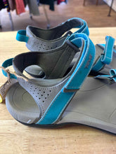 Load image into Gallery viewer, Shoe Size 9 Teva Blue Sandals