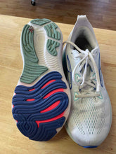 Load image into Gallery viewer, Shoe Size 9.5 Brooks White Running Shoes