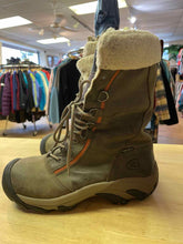 Load image into Gallery viewer, Shoe Size 9.5 Keen Brown Women's Winter Boots