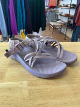 Load image into Gallery viewer, Shoe Size 6 Chaco Purple Sandals