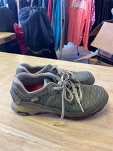 Load image into Gallery viewer, Women's Shoe Size 9 Ahnu Green Women's Casual Shoes