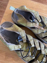 Load image into Gallery viewer, Unknown Keen Men's Sandals
