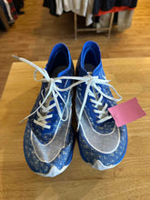 Load image into Gallery viewer, Shoe Size 7 Nike Blue Running Shoes