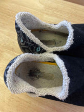 Load image into Gallery viewer, Shoe Size 9 Smart Wool Black Slippers