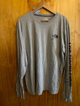Load image into Gallery viewer, Size XL The North Face Men's Long Sleeve Shirt