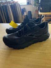 Load image into Gallery viewer, 11 Brooks Men's Hiking Shoes