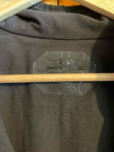 Load image into Gallery viewer, Size X-Large Under Armour Men's Light Jacket