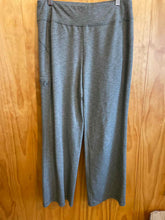 Load image into Gallery viewer, Size M Duluth Trading Green Women's Leggings