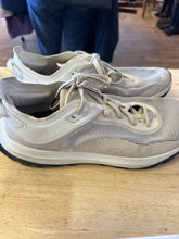 Load image into Gallery viewer, 11.5 vasque Men's Shoes
