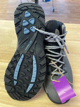 Load image into Gallery viewer, Women's Shoe Size 10 Columbia Grey Hiking Boots