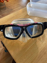 Load image into Gallery viewer, Aqua Lung Goggles