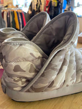 Load image into Gallery viewer, 9 The North Face Men's Shoes