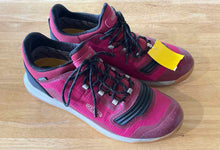 Load image into Gallery viewer, Shoe Size 11 Keen Fuschia Hiking Shoes