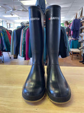 Load image into Gallery viewer, Shoe Size 8 Baffin Black Boots