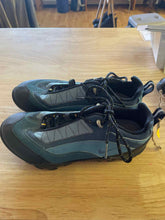 Load image into Gallery viewer, Women's Shoe Size 9.5 Nike Teal Cycling Shoes