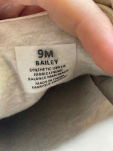 Load image into Gallery viewer, Women's Shoe Size 9 Sincerely Jules White Running Shoes