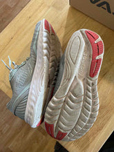 Load image into Gallery viewer, Women's Shoe Size 8 Saucony Sage Green Running Shoes