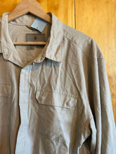 Load image into Gallery viewer, Size L Royal Robbins Men's Long Sleeve Shirt