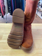 Load image into Gallery viewer, Shoe Size 9 Keen Burnt Orange Boots