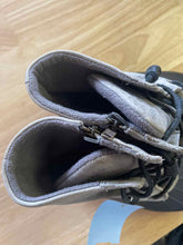 Load image into Gallery viewer, Shoe Size 10 Sperry Grey Boots