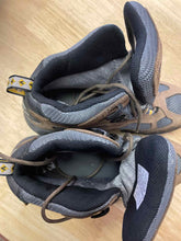 Load image into Gallery viewer, Shoe Size 8 vasque Brown Hiking Shoes