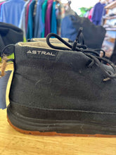 Load image into Gallery viewer, Shoe Size 9 Astral Black Boots