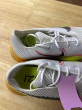 Load image into Gallery viewer, Shoe Size 6 Nike White Running Shoes
