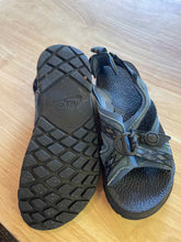 Load image into Gallery viewer, Shoe Size 7 Nike Blue Sandals