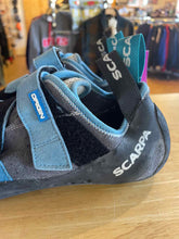 Load image into Gallery viewer, Scarpa Women's 8 Shoes