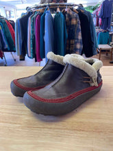 Load image into Gallery viewer, Shoe Size 8.5 Merrell Brown Boots
