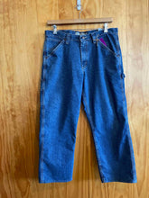 Load image into Gallery viewer, Size 36 Lee Men's Jeans
