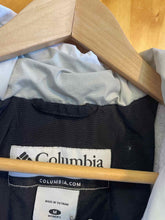 Load image into Gallery viewer, Women Size M Columbia Black and White Women's Winter Jacket