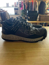 Load image into Gallery viewer, 9 Keen Men's Hiking Shoes