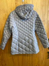 Load image into Gallery viewer, Women Size Medium The North Face Grey Women's Winter Jacket
