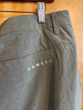Load image into Gallery viewer, Size 36 Oakley Men's Pants