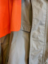 Load image into Gallery viewer, Size M LL Bean Men's Light Jacket