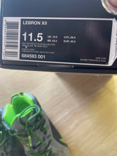 Load image into Gallery viewer, 11.5 Nike Men's Shoes
