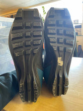 Load image into Gallery viewer, Salomon 9.5 Cross Country Ski Boots