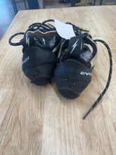 Load image into Gallery viewer, Evolv 3 Shoes