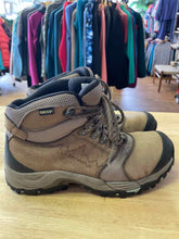 Load image into Gallery viewer, Women's Shoe Size 8 La Sportiva Brown Hiking Boots