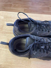 Load image into Gallery viewer, Shoe Size 7.5 Keen Black Hiking Shoes