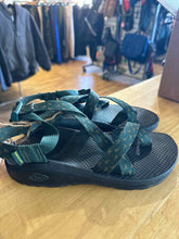Load image into Gallery viewer, Shoe Size 8 Chaco Green Sandals