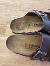 Load image into Gallery viewer, 43 Birkenstock Men's Sandals