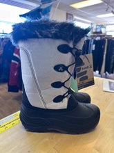 Load image into Gallery viewer, Women's Shoe Size 6 Kamik White Women's Winter Boots