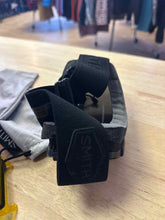 Load image into Gallery viewer, Smith Goggles
