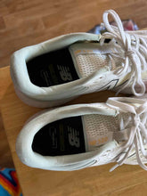 Load image into Gallery viewer, Shoe Size 9.5 New Balance White Running Shoes