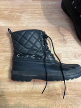 Load image into Gallery viewer, Shoe Size 9 Sperry Black Women's Winter Boots