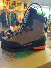Load image into Gallery viewer, Shoe Size 8.5 Salomon Brown Boots
