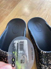Load image into Gallery viewer, Shoe Size 8 Oofos Black Print Women's Casual Shoes